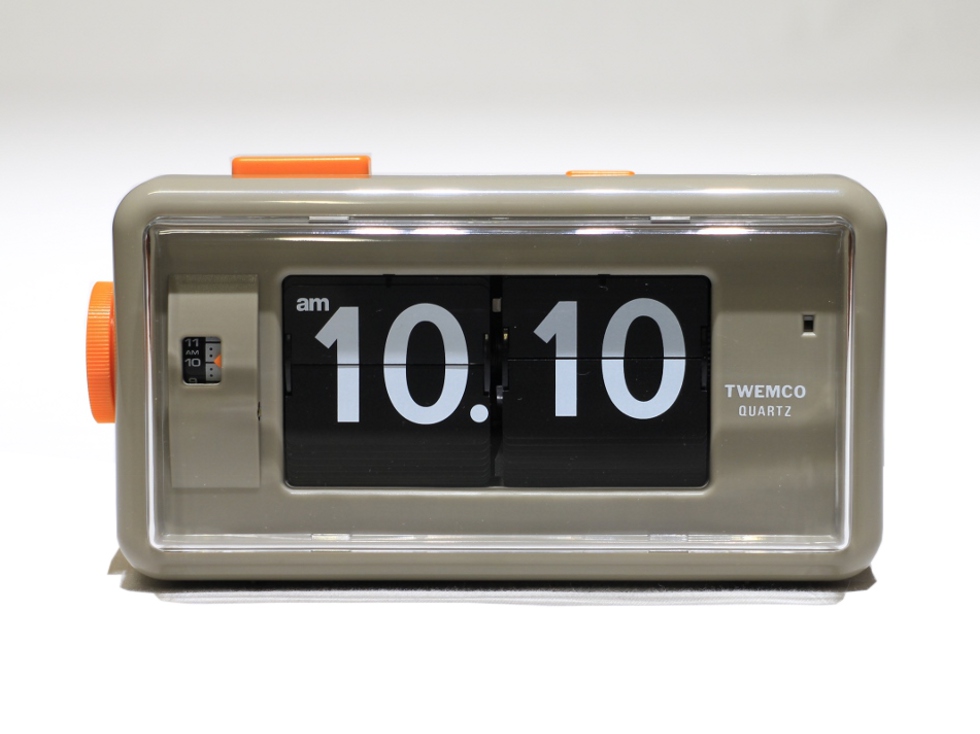 Detail / Twemco Alarm Clock