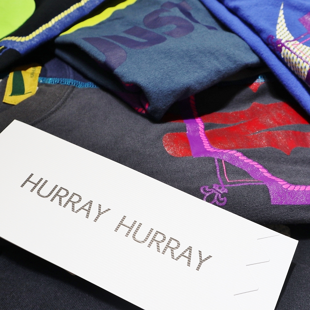 HURRAY HURRAY – T-Shirt – A.I.R.AGE WEB SITE